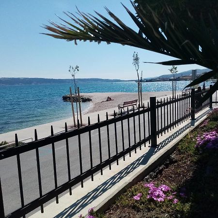 Apartman Figaro Pogled Od Milijun Dolara, 2 Tusa, 2 Wc Kaštela Buitenkant foto