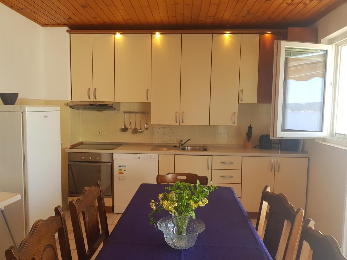 Apartman Figaro Pogled Od Milijun Dolara, 2 Tusa, 2 Wc Kaštela Buitenkant foto