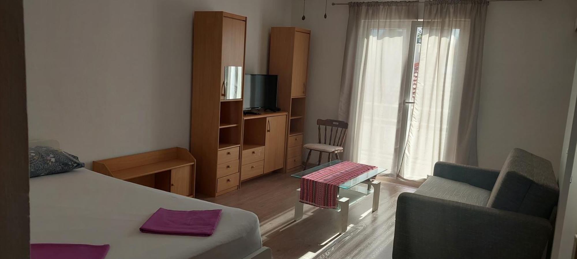Apartman Figaro Pogled Od Milijun Dolara, 2 Tusa, 2 Wc Kaštela Buitenkant foto